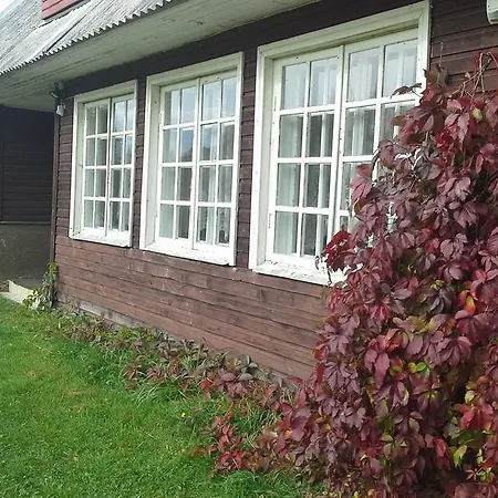 Saare Puhkemaja * Otepää